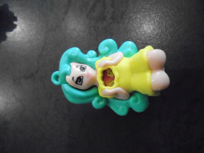 Lot de 4 jouets kinder surprise au choix - photo numéro 4