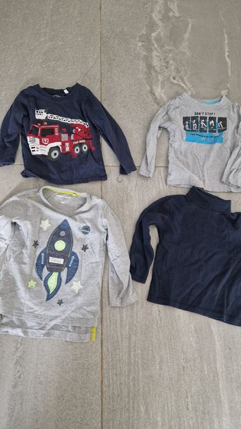 Lot t-shirts manches longues 4 ans