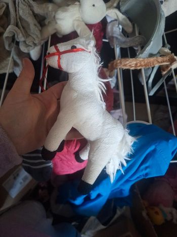Pelluche cheval blanc petit moyen