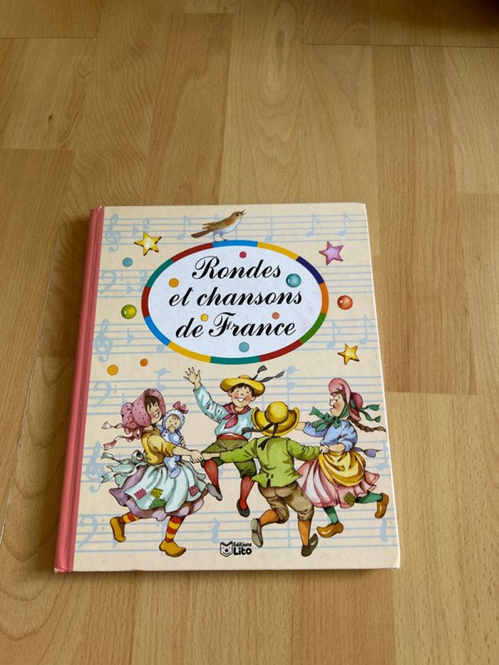 Livre ronde et chansons de France