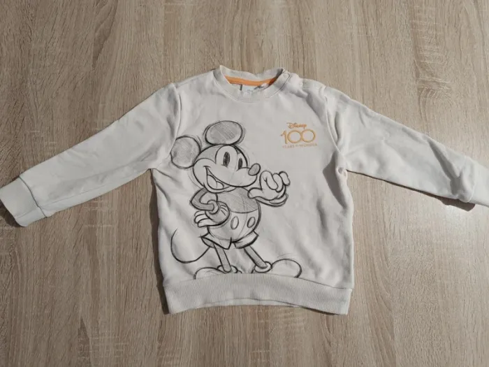 Pull taille 24 mois Disney