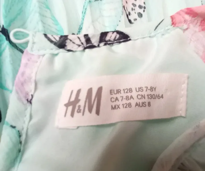 Robe H&M 128 cm - photo numéro 6
