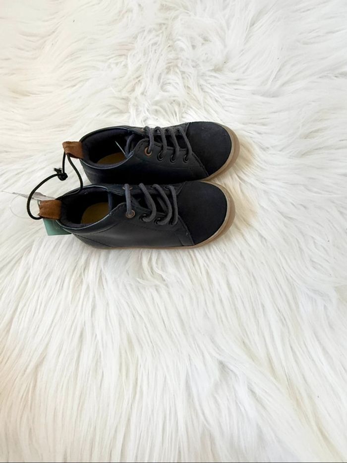 Chaussures bébé mixte cuir – Taille 22 – bleu marine – Neuf avec étiquette - photo numéro 7