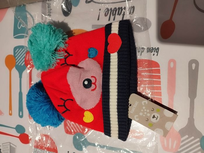 Bonnet neuf 48 cm