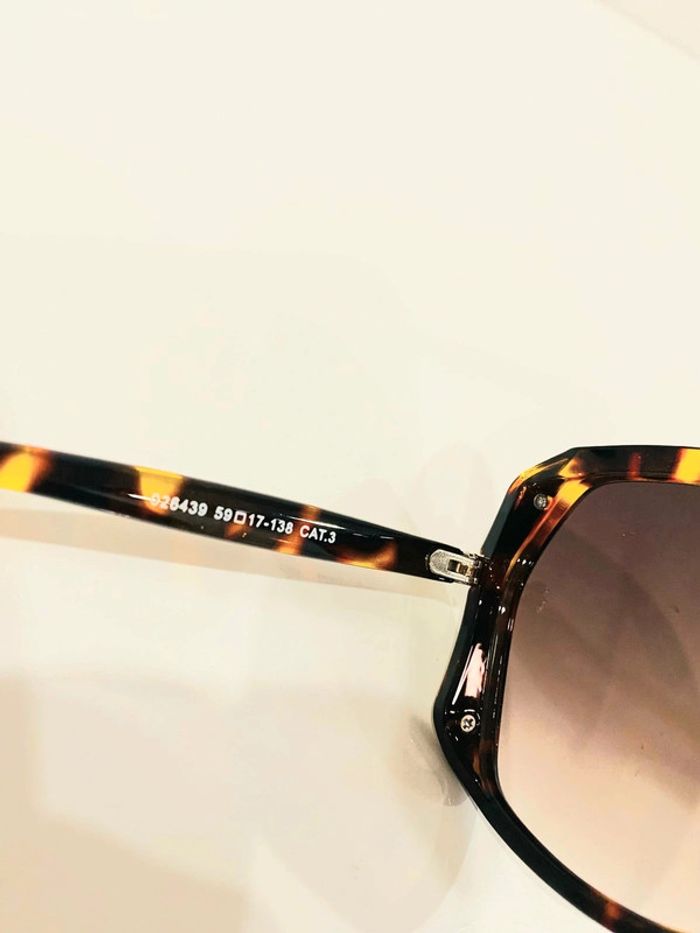Lunette de soleil femme hexagonale marron léopard et dorée verres dégradés UV protection catégorie 3 - photo numéro 6