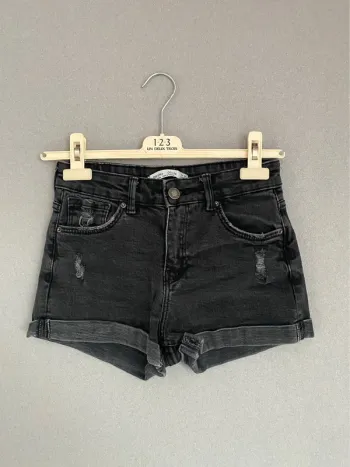 Short en jean noir Bershka XS
