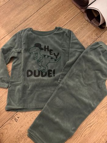 Pyjama dinosaure 4 ans