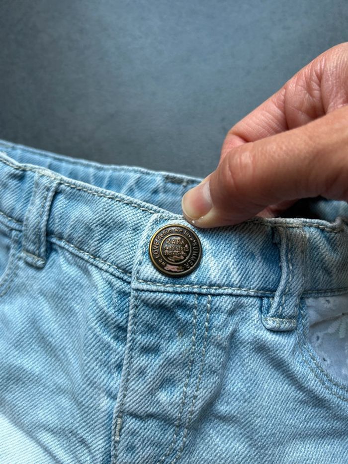 Short en jeans clair avec dentelle bébé fille zara - photo numéro 2