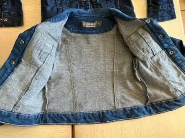 Lot 2 vestes en jean’s - 3 ans - photo numéro 4