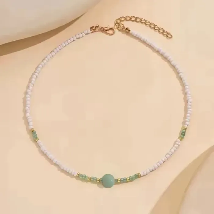 Collier perles de rocaille multicolores blanc et vert - photo numéro 3