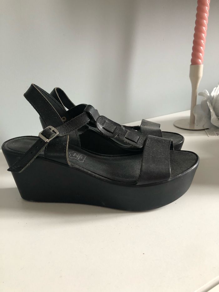 Sandales compensées noires - photo numéro 2