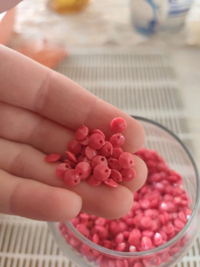 70g de perles roses - photo numéro 3
