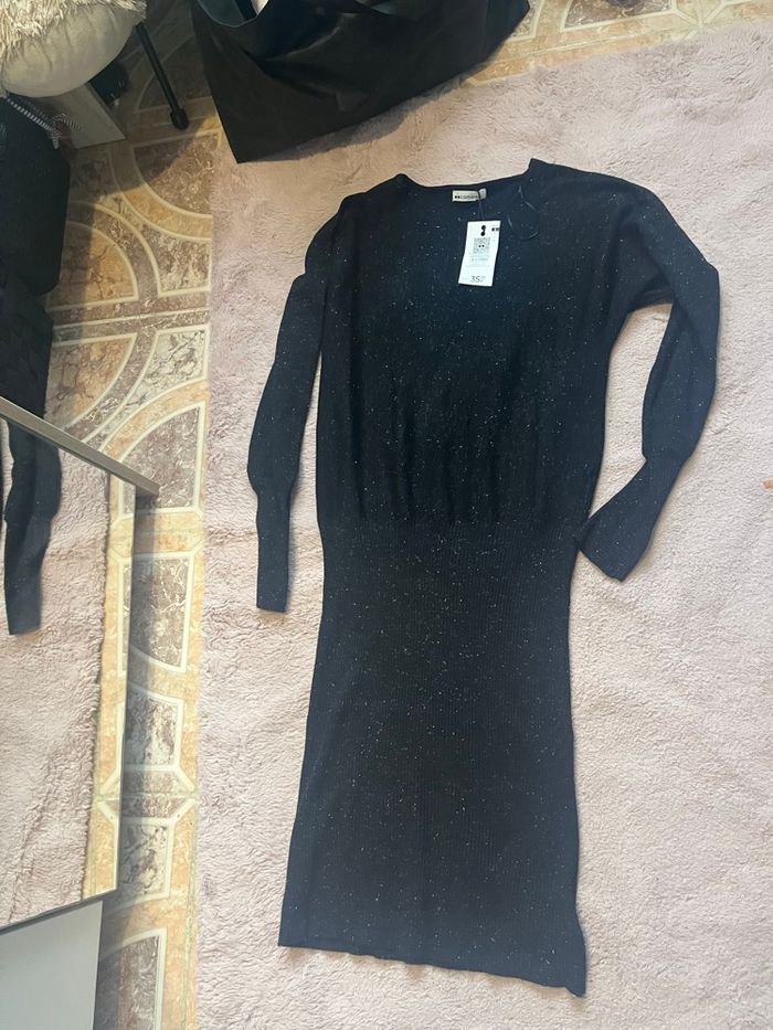 Robe noir - photo numéro 5