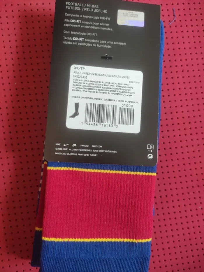 Chaussettes de foot FC Barcelone, Nike Authentique Officiel taille 31/35, Neuf - photo numéro 6
