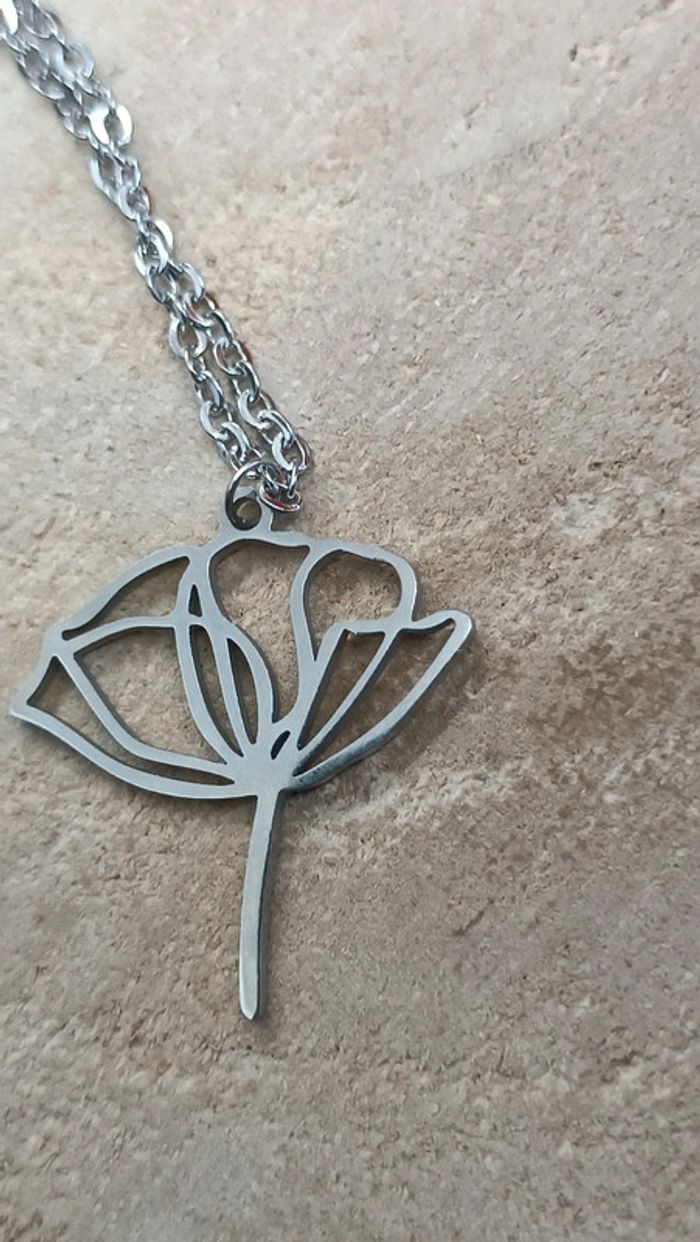 Joli collier en acier inoxydable - photo numéro 2