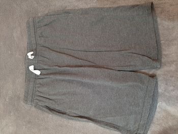 Short gris 12ans