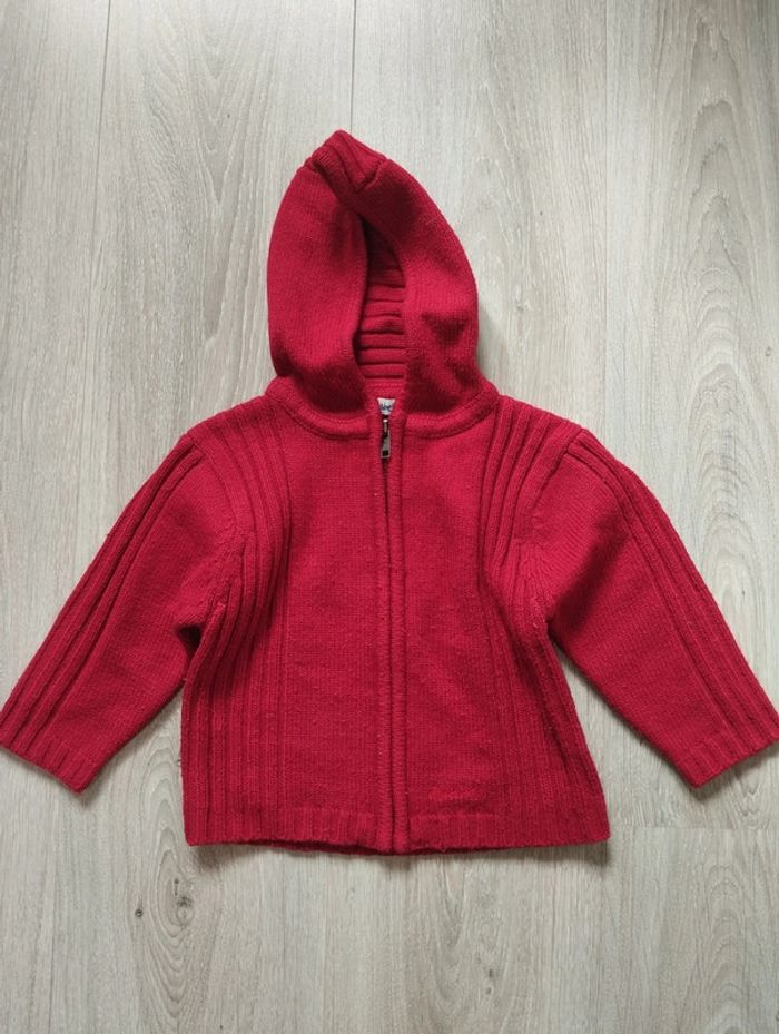Gilet chaud zippé à capuche rouge laine acrylique 12 mois
