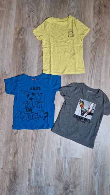 Lot de 3 shirts kiabi et tissaia 💥5 ans💥