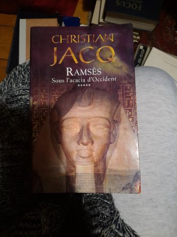 Christian Jacq, Ramses sous l'acacia d'Occident