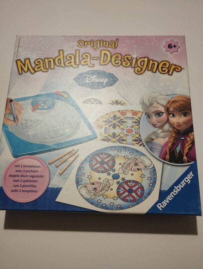 Mandala designer la reine des neiges - photo numéro 1