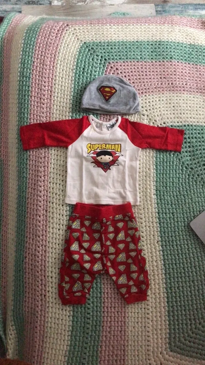 Ensemble Superman 3mois