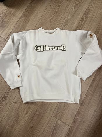 Sweat Bullrot.wear