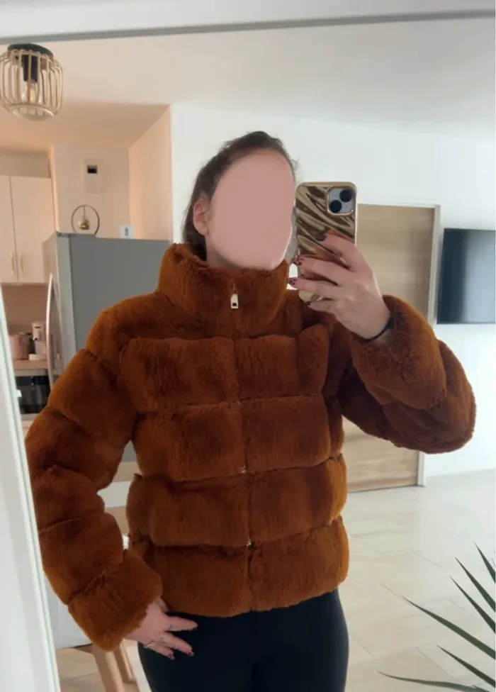 Veste fausse fourrure - photo numéro 3
