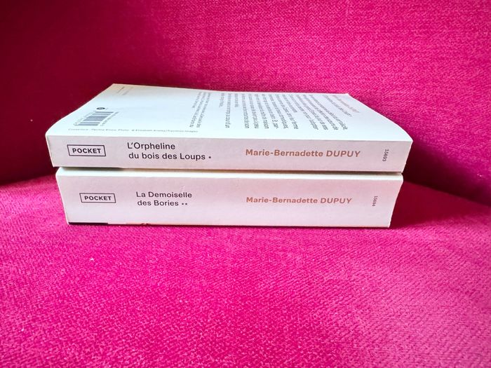 Livres : lot de 2 Pocket Saga « Orpheline du Bois des Loups » de Marie-Bernadette DUPUY - photo numéro 3
