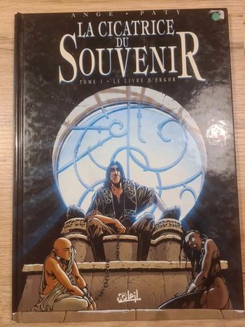 La cicatrice du  souvenir le livre d'erkor