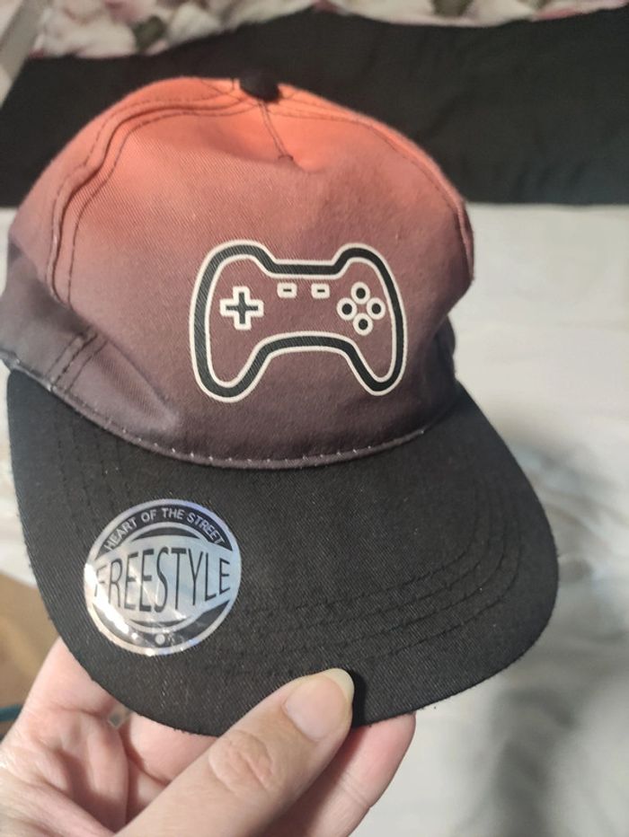 Casquette gaming manette - photo numéro 2