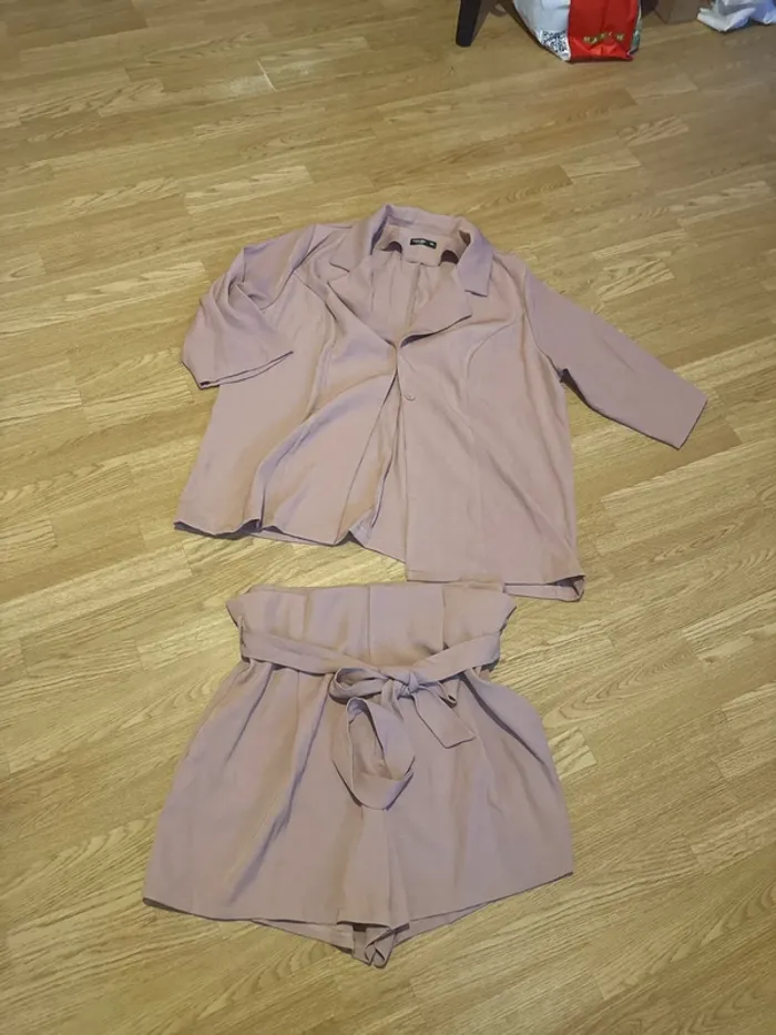 Tailleur short blazer rose poudré XXL - photo numéro 3