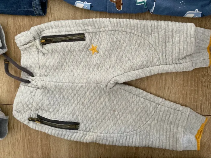Lot de 4 pantalons bébé 9 mois - photo numéro 3