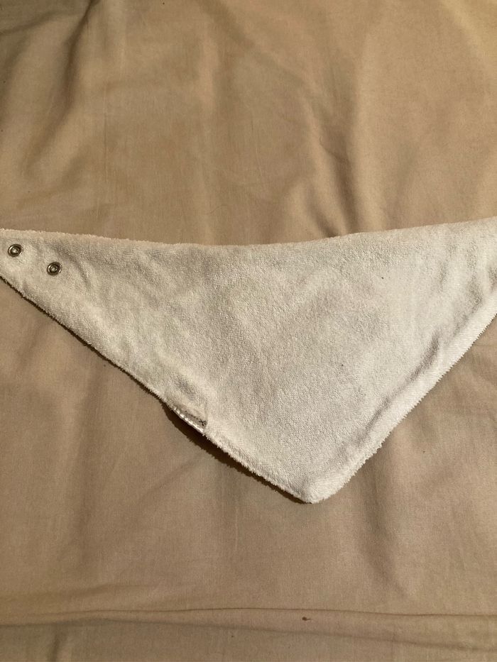 Bavoir - photo numéro 2