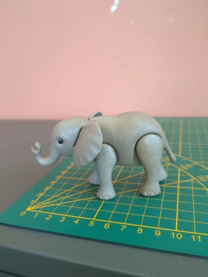 Éléphanteau Playmobil - photo numéro 2