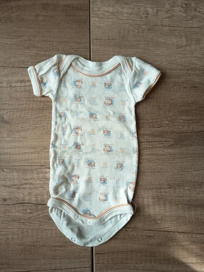 Lot bodies Petit bateau 3 mois - photo numéro 2