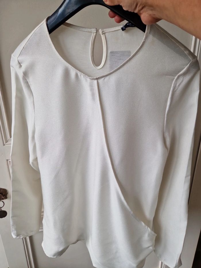 Lot de jupe et blouse🤎🤍 - photo numéro 17