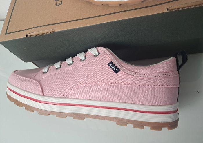 Aigle baskets chaussures été P.37 neuves - photo numéro 2