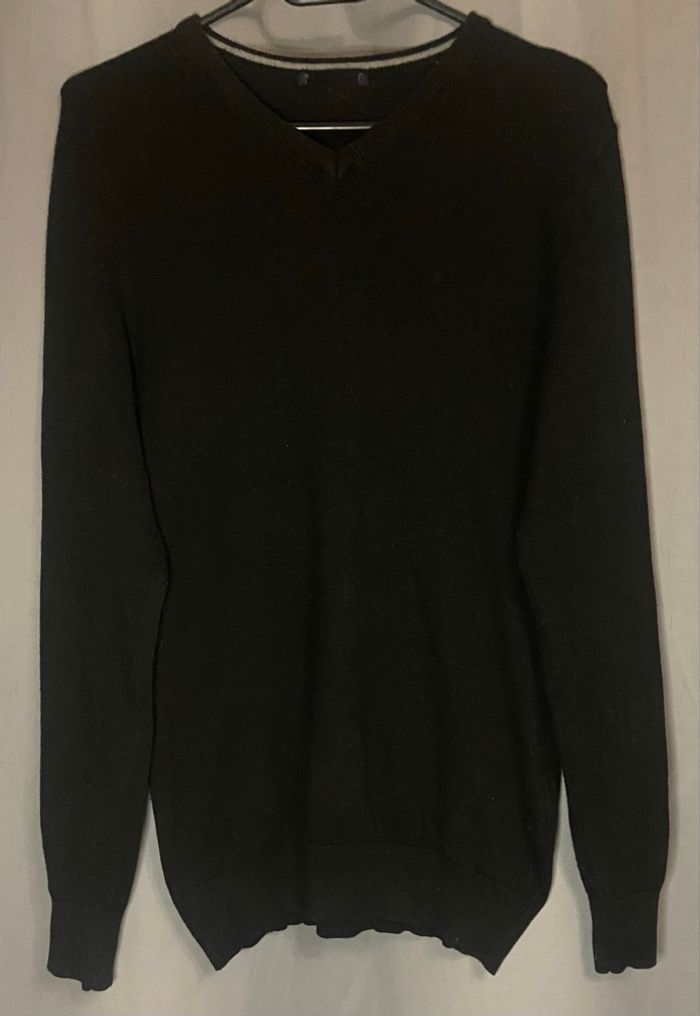 Pull noir