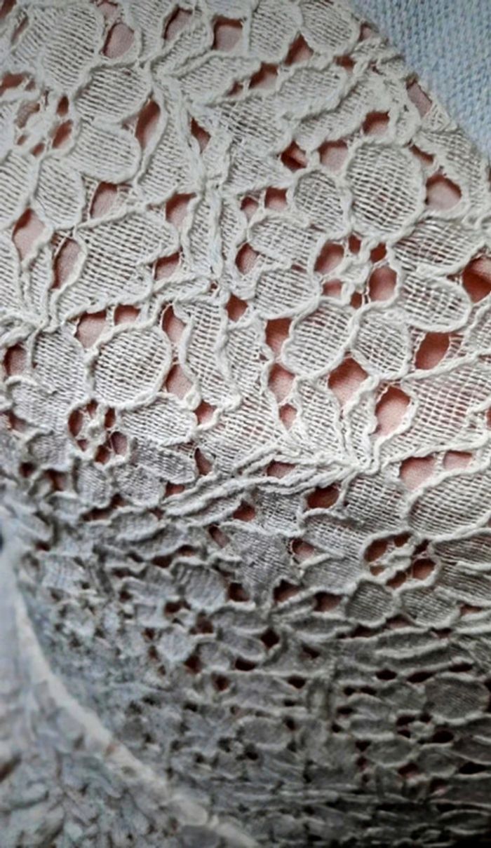 Robe bustier dentelle. - photo numéro 2