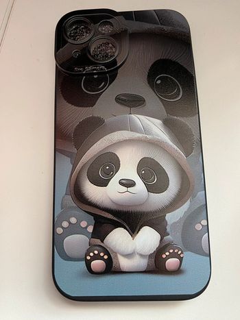 Coque iPhone 15 panda