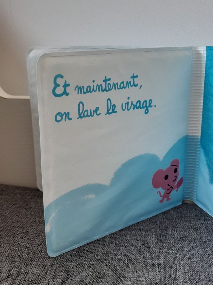 Livre bébé pour le bain : Le livre prend son bain Ecole des loisirs - photo numéro 5