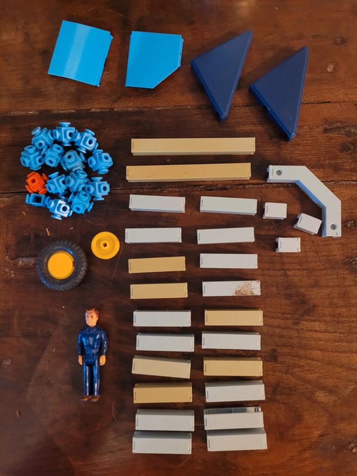 Vends lot pièces et figurine  construx vintage - photo numéro 3