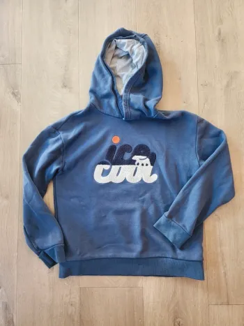 Pull a capuche okaidi
