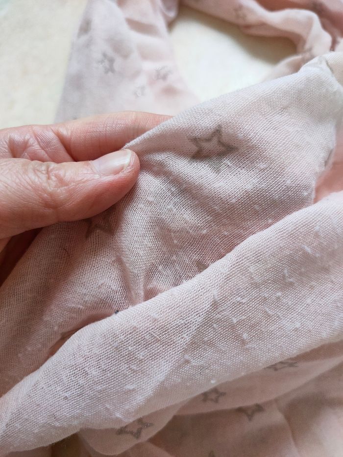 Écharpe / foulard – Tour de cou – Rose pâle à étoiles - photo numéro 2