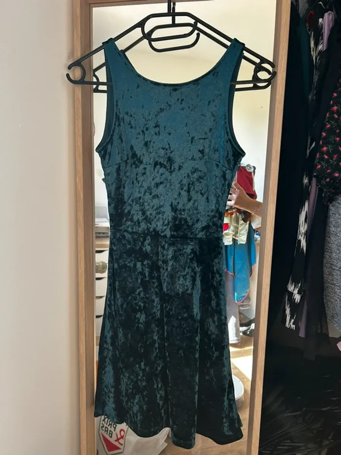 Robe verte velour - photo numéro 4