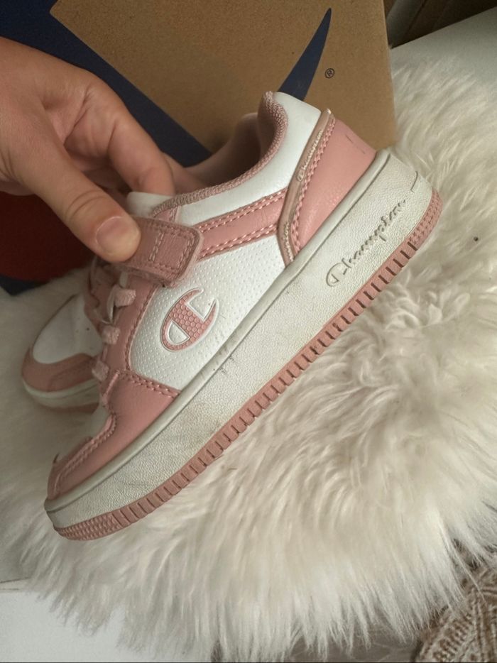 Magnifique chaussures basket rose et blanche de chez Champion en pointure 30 - photo numéro 4