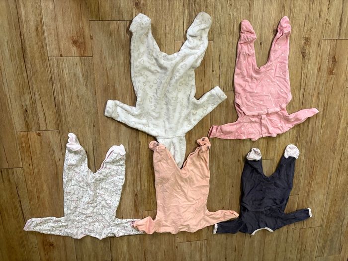 Lot 5 pyjamas 3 mois - photo numéro 2