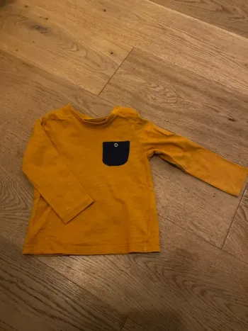 Tee shirt