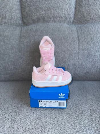 Chaussures baskets Adidas Campus rose neuf