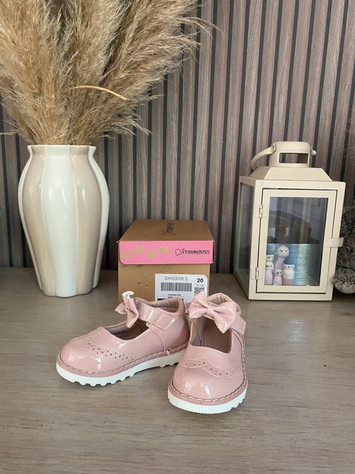 Chaussures taille 20 - photo numéro 2